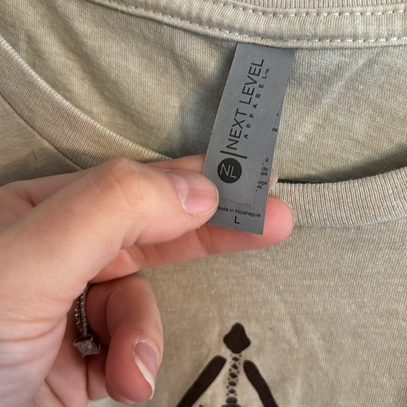 ⭐️2/$10 - tee - Picture 3 of 3